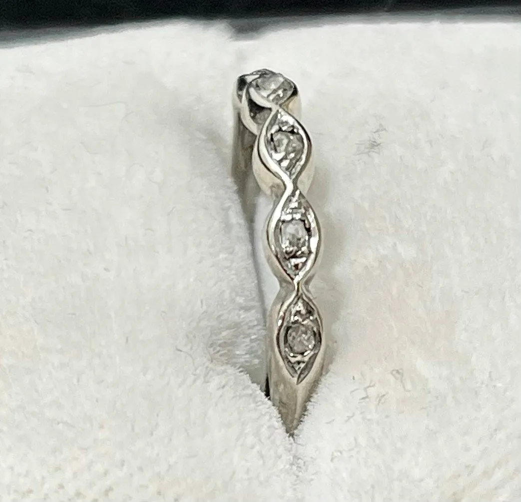 1920s Intricate Design SWG Diamond Ring - $3K Appraisal Value w/CoA!