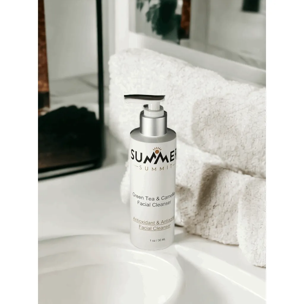 Facial Cleanser with Camellia and Green Tea