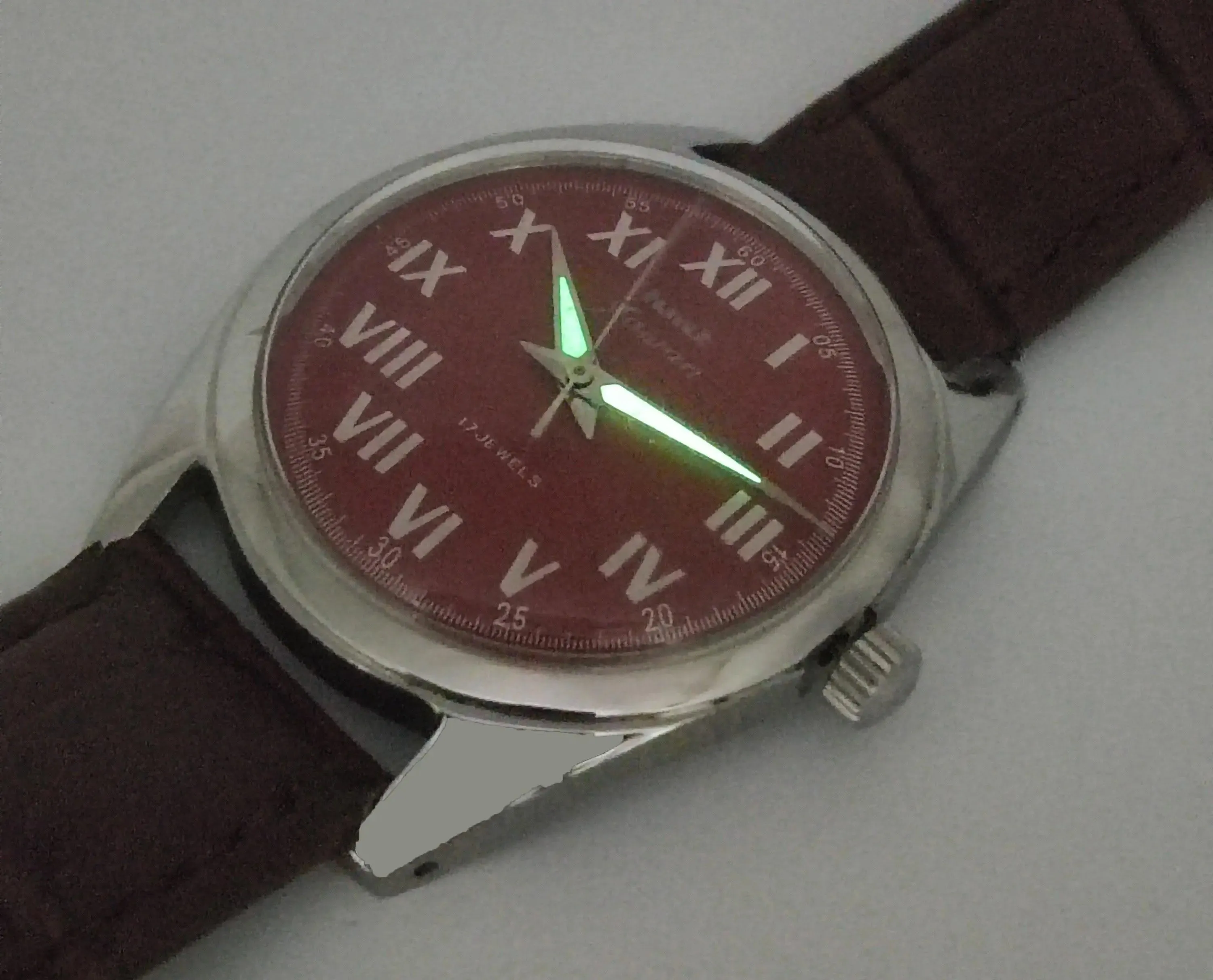 HMT Jawan Para Shock 17 Jewels Red Dial Mechanical Hand winding Men's Wrist Watch