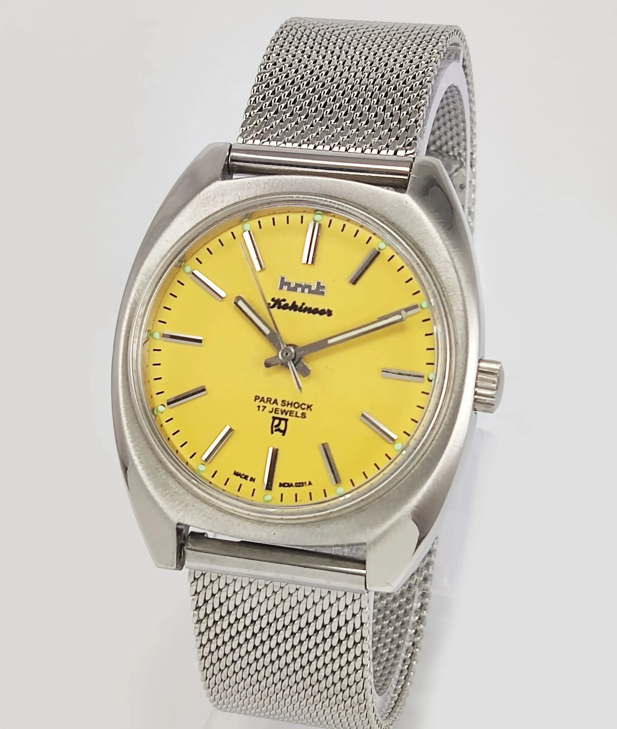 HMT Kohinoor Para Shock 17 Jewels Sun Yellow Dial Mechanical Hand winding Men's Wrist Watch