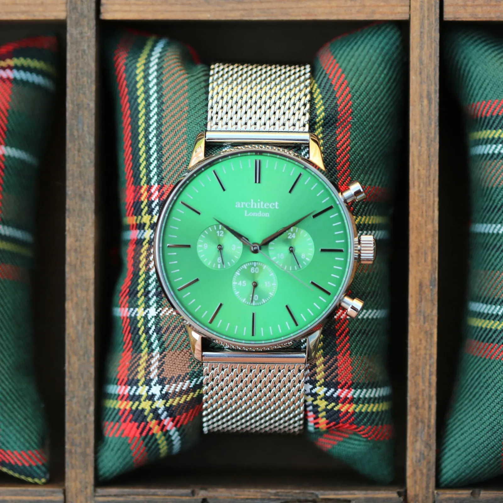 Men's Architect Engraved Watch In Envy Green & Silver