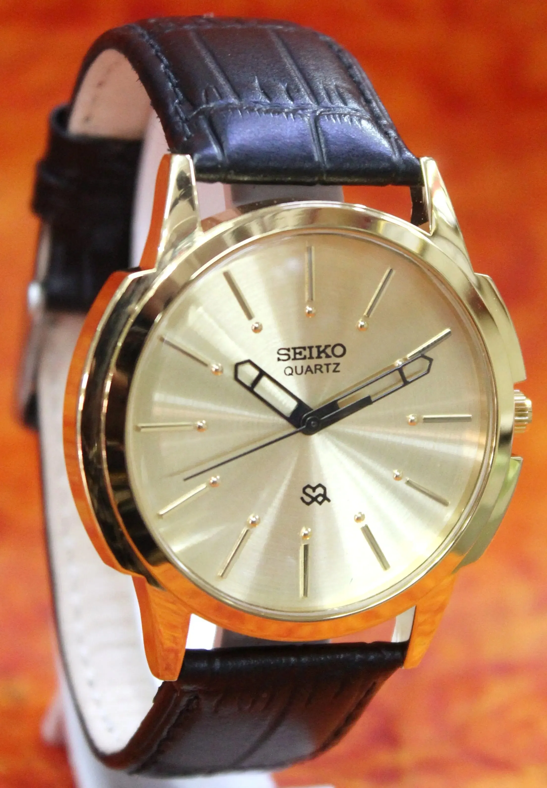 Seiko Quartz Japan Made Gold Plated Case Gold Dial Faux Leather Strap Wristwatch