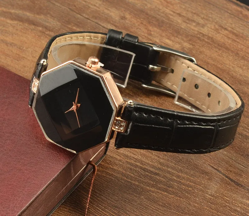 Sidiou Group Hot Sale New Retro Luxury Quartz Leather Watch Fashion Wristwatch Casual Elegant Female Mini Band Dress Watches