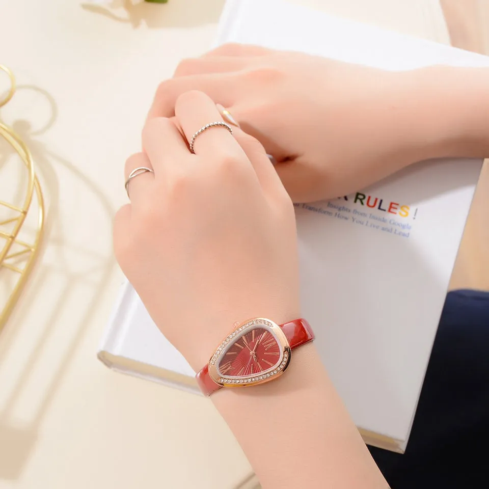 Sidiou Group Wholesale Fashion Luxury Snake Triangular Shape Women Watch Ladies Retro Roman Scale Crystal Quartz Watches Female Dress Watch