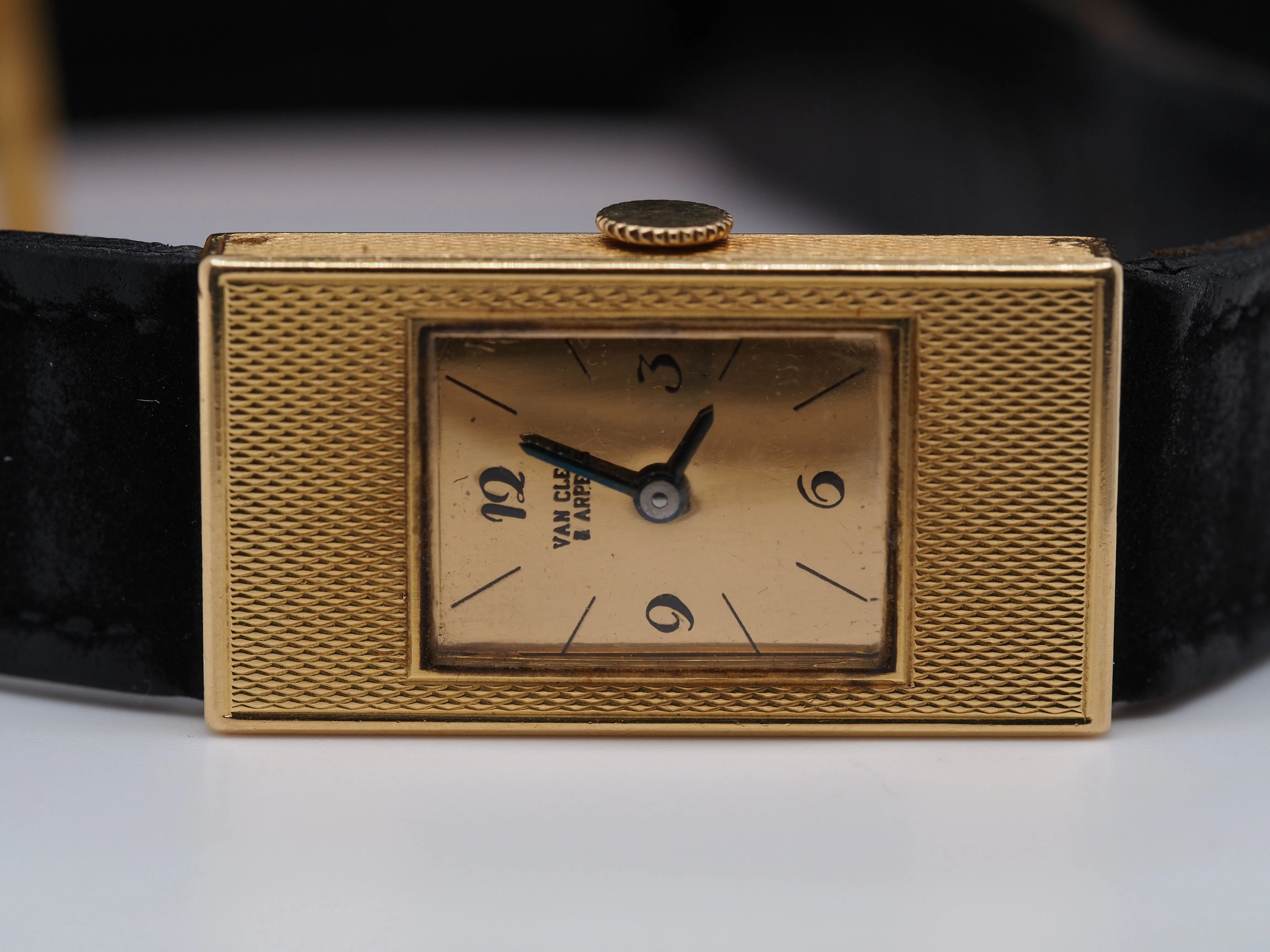 Van Cleef & Arpels 18K Yellow Gold Manual Wind Watch