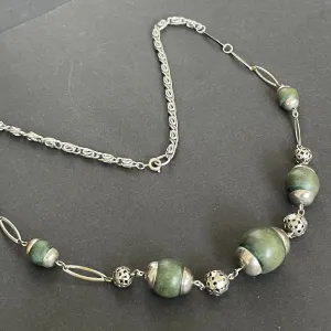Vintage Art Deco machine age, silver tone and green wood bead necklace - Jakob Bengel